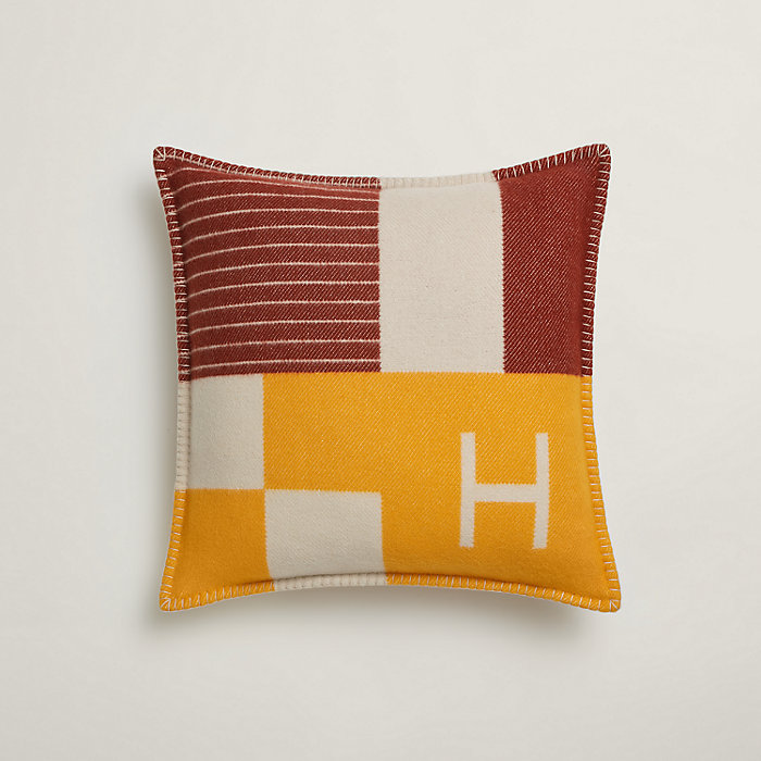 Avalon Vibration pillow, small model | Hermès USA Avalon Vibration pillow, small model | Hermès USA